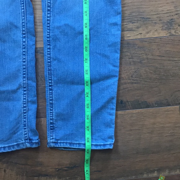 Hollister Jeans - Picture 8 of 9